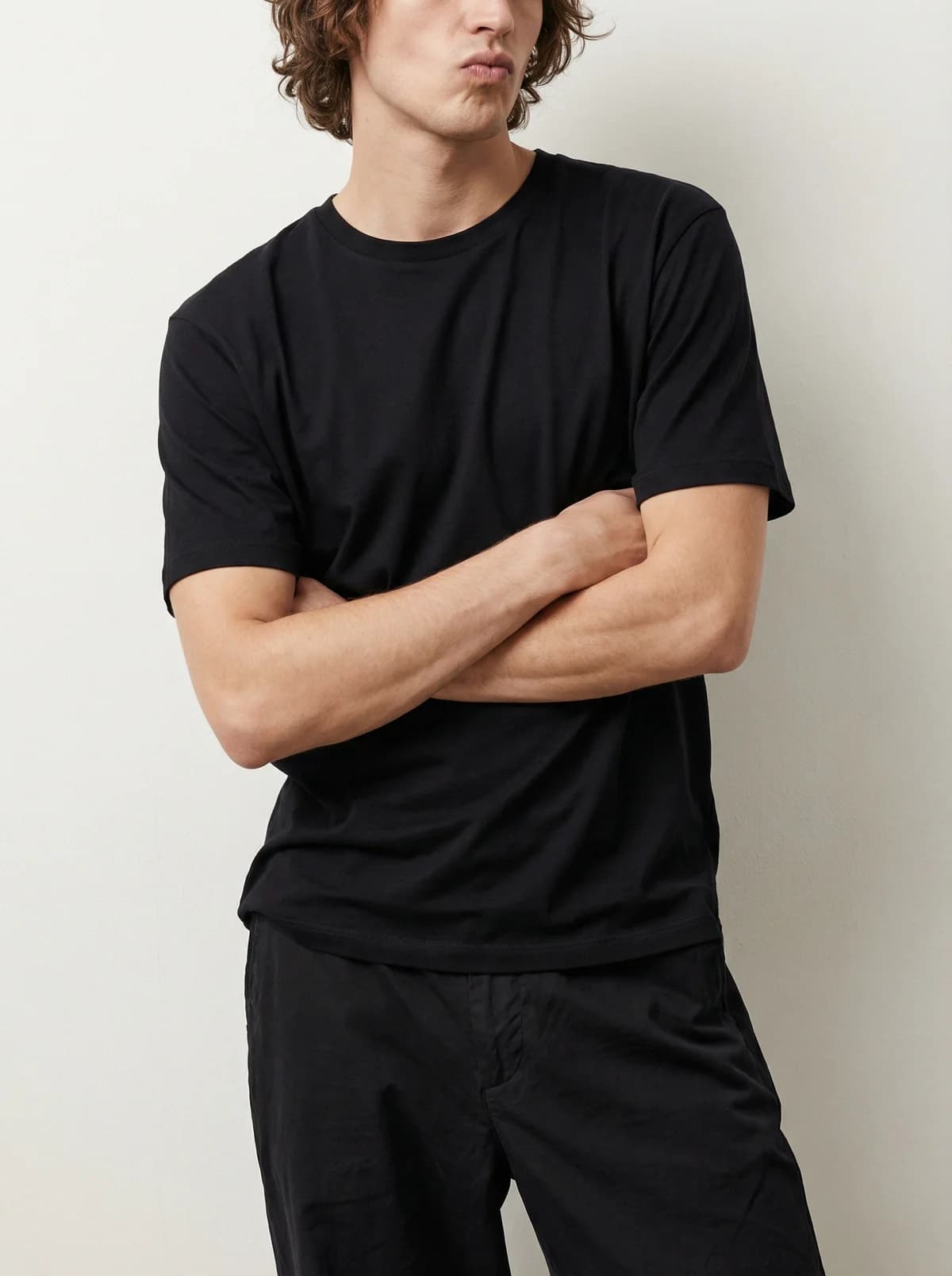 Black T-Shirt - Minimal Style – AI photo prompt example