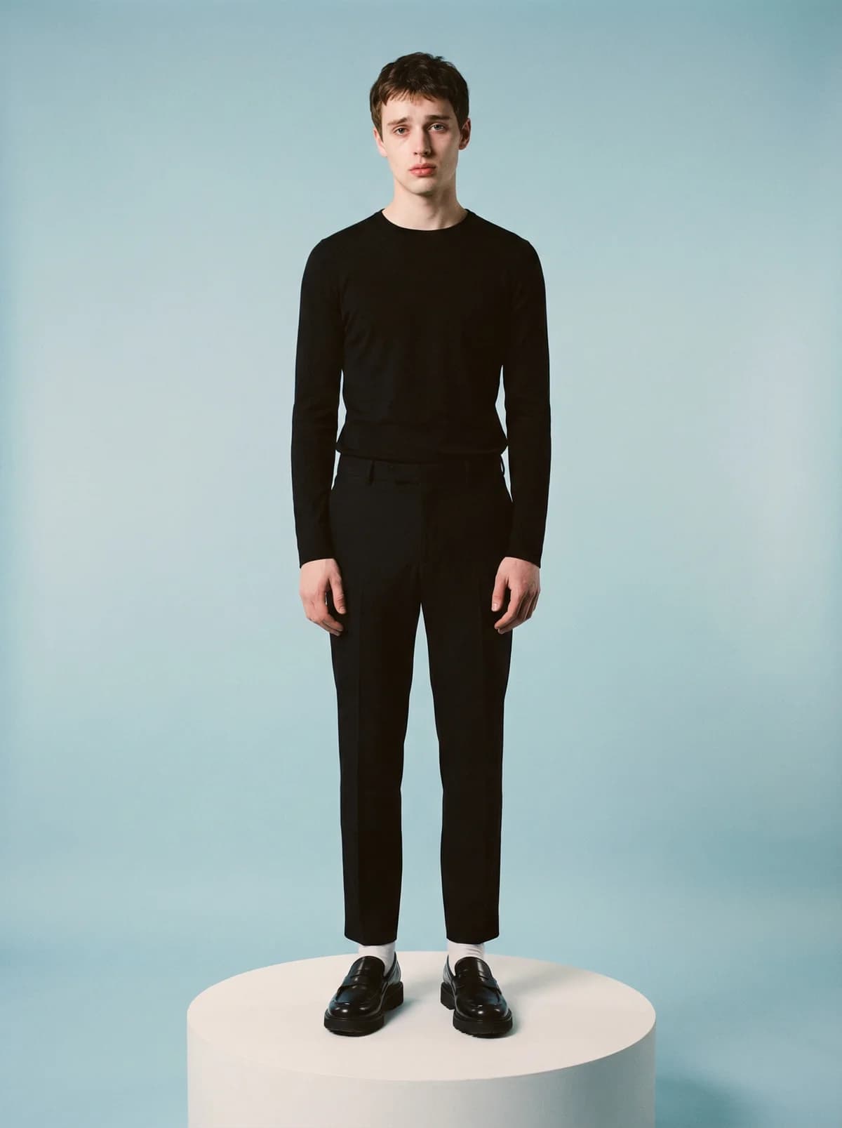 Minimal Studio - Pedestal Model – AI photo prompt example