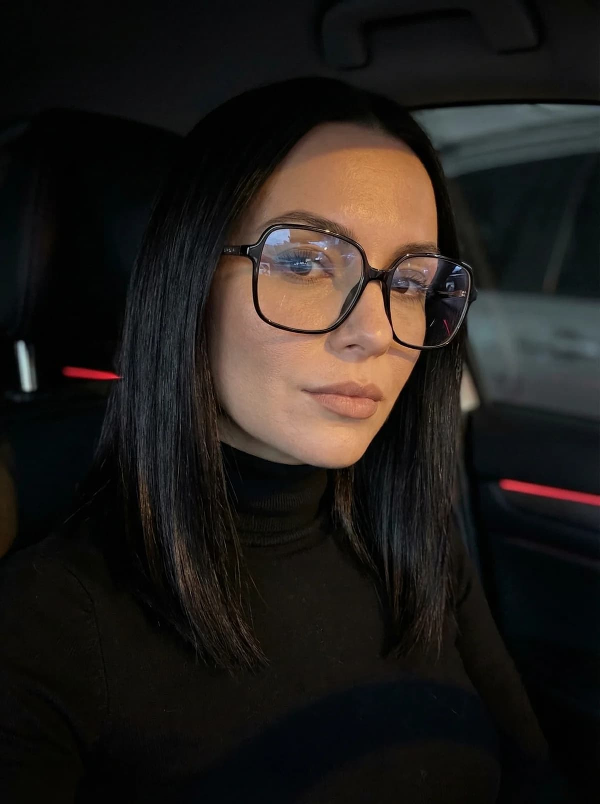 Car Selfie - Evening Glasses – AI photo prompt example