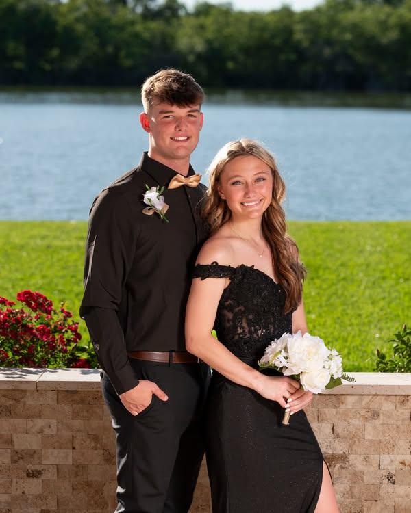 Original prom photo with an object
